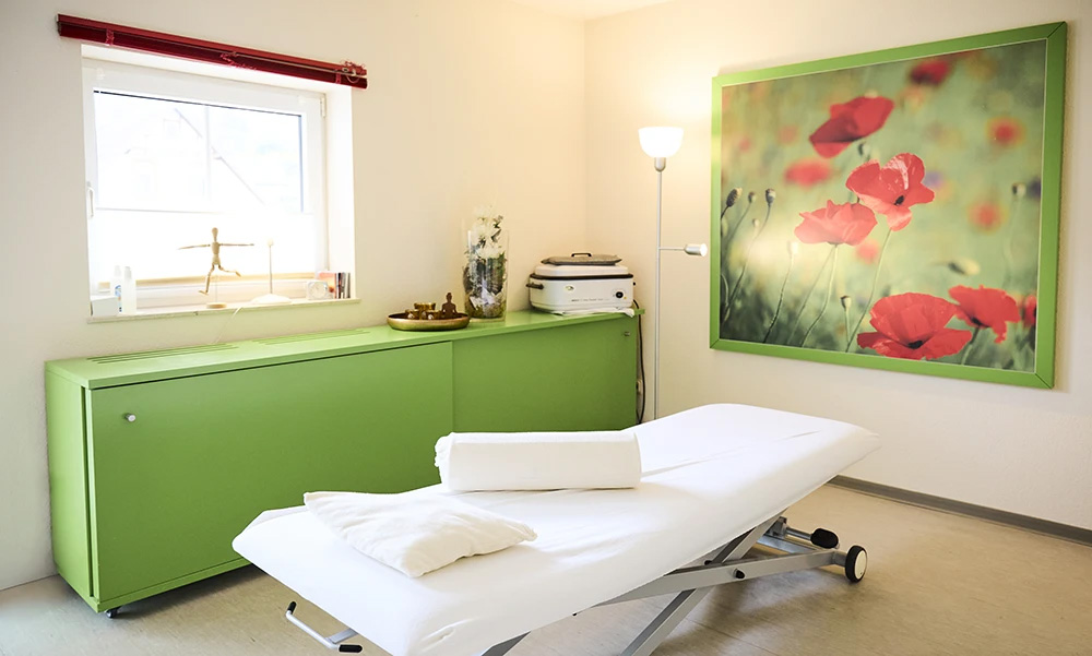Buntes Behandlungszimmer